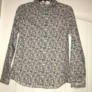 Black and whit blouse